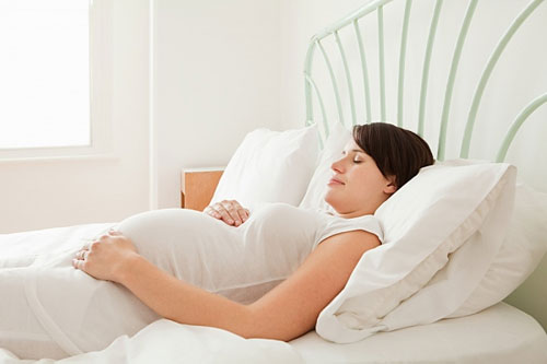 ngu ngon khi mang thai 2 - Bật mí những bí quyết giúp mẹ bầu có giấc ngủ ngon khi mang thai