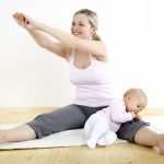 Tap the duc giup me nhanh chong lay lai voc dang khi mang thai 150x150 - 7 nguyên tắc cơ bản mẹ bầu cần nắm vững để tập yoga an toàn