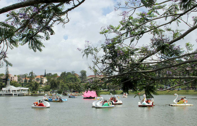 ho xuan huong da lat 5 - Giấc mơ thơ mộng mang tên hồ Xuân Hương giữa trái tim Đà Lạt