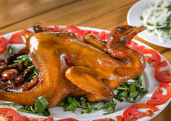 Ga hap nuoc mam 15 650x460 - Top 15 cách làm gà hấp chuẩn vị thơm phức, mềm thịt cả nhà đều mê