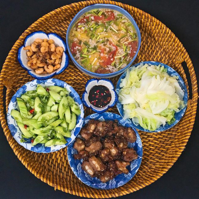 Hinh 13 bua com gia dinh 650x650 - Top 20+ bữa cơm gia đình giúp bạn TIẾT KIỆM tối đa chi phí gia đình