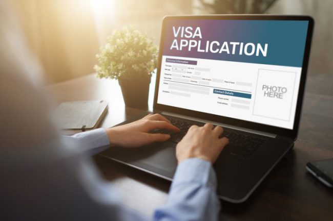 ho so xin visa canada 2 650x433 - Hướng dẫn hồ sơ xin visa Canada cho người làm lần đầu